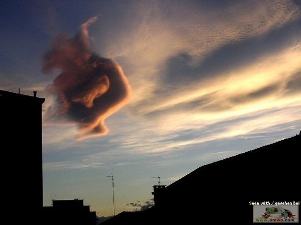 nube con forma de mujer